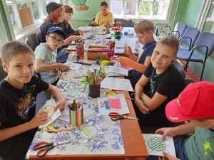  В ЛАГЕРЕ РАБОТАЕТ 