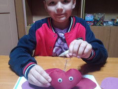 Кружок "Мягкая игрушка": сегодня создавали сердце своими руками