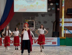 В лагере прошёл второй тур конкурса "Песня года" 