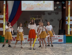 В лагере прошёл второй тур конкурса "Песня года" 