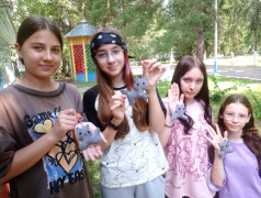 Кружок &laquo;Мягкая игрушка&raquo; продолжает работу в лагере