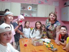 Кружок &laquo;Мягкая игрушка&raquo; продолжает работу в лагере