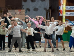  Гуляй, Россия!