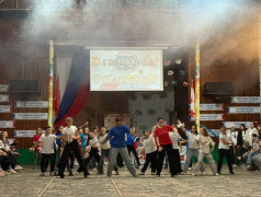 Зажгли танцпол: в лагере прошёл фееричный конкурс флешмобов! 