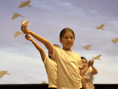 &laquo;Фабрика изумрудов: драгоценности лагеря&raquo; &mdash; яркое шоу талантов в &laquo;Алёнушке&raquo;!