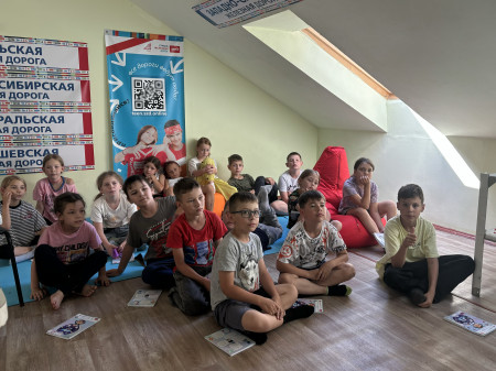 День классных девочек и крутых парней 