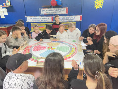 В лагере "Огоньки" прогремела "Платформа №7": железнодорожная слава и семейные ценности в настольном формате!