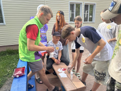 Железнодорожный вызов в "Огоньках": Виват, Россия!