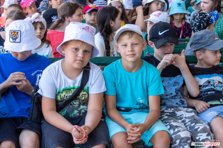 В ДОЛ «Экспресс» (пос. Кабардинка) прошла презентация хобби-клубов, где вожатые представили множество различных кружков