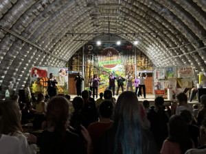 Точь в точь 