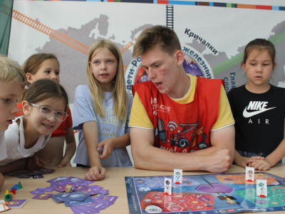 Игровой формат проведения занятий в нашей "Стране железных дорог" 