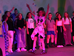 Спорт и веселье в лагере Салют! 