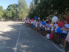 День флага России в лагере "Локомотив" - патриотический праздник, который запомнится надолго! 