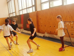 А ЧТО, ФУТБОЛ БЫВАЕТ ЖЕНСКИМ??!!