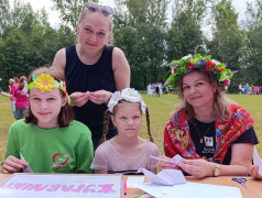 ПЕРВЫЕ ШАГИ К ТРАДИЦИИ: ОТЗЫВЫ РОДИТЕЛЕЙ О СЕМЕЙНОМ ПРАЗДНИКЕ В &laquo;ТВЕРЦЕ&raquo;