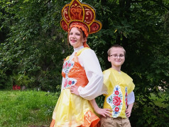 РУССКИЙ СТИЛЬ НА ПОДИУМЕ: КАК В &laquo;ТВЕРЦЕ&raquo; ОЖИЛИ НАРОДНЫЕ ПРОМЫСЛЫ