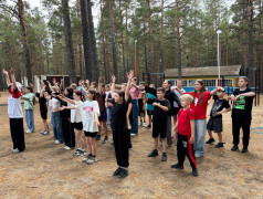 Первые, вперед!