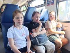 ТРЕТЬЯ СМЕНА В ЛАГЕРЕ &laquo;ТВЕРЦА&raquo;: КАК ВСТРЕЧАЮТ &laquo;ГОД ЖЕЛЕЗНОДОРОЖНОЙ СЛАВЫ&raquo;