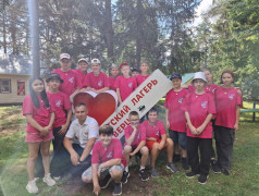 СТАЛЬ, ГИМН И ДЕТСКИЙ ВОСТОРГ