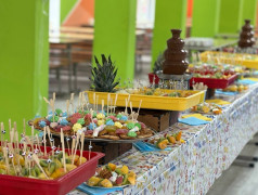 СЛАДКОЕ ПУТЕШЕСТВИЕ: КАК &laquo;ТВЕРЦА&raquo; НА ШОКОЛАДНОМ ЭКСПРЕССЕ В ДЕТСТВО УМЧАЛА!