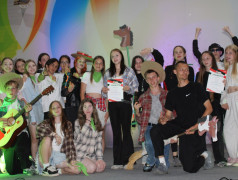 Вокруг света за один вечер в лагере Салют! 