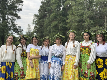 Волшебство Ивана Купалы: праздник огня и воды в лагере «Алëнушка»