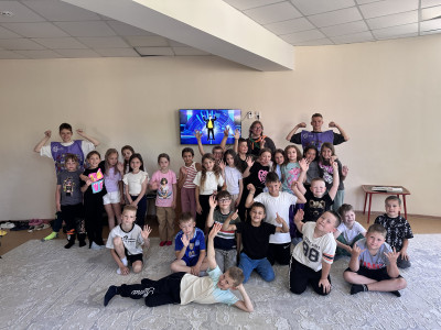 Юные помощники: Тин-отряд помогает тренерам.