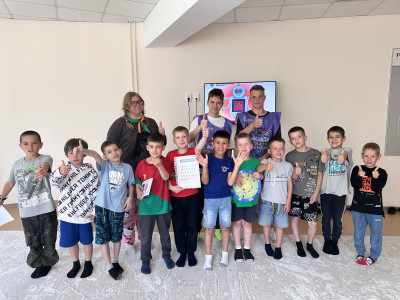 Юные помощники: Тин-отряд помогает тренерам.