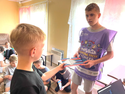 Юные помощники: Тин-отряд помогает тренерам.