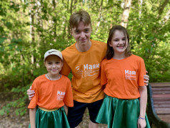 Бренд Маяка &mdash; яркие отрядные футболки!