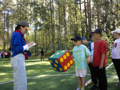 Дети всего нашего лагеря поучаствовали в турнире &laquo;Невероятные рекорды Маяка&raquo;