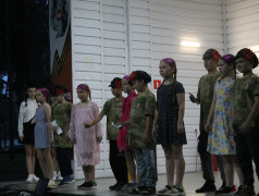 Музыкальный привет железнодорожникам из "Ракеты"!  В лагере прошёл праздничный концерт!