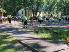 Утренняя зарядка с отрядом ТинЛиги