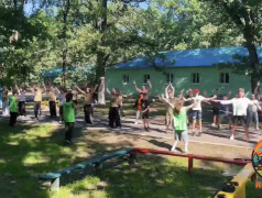 Утренняя зарядка с отрядом ТинЛиги