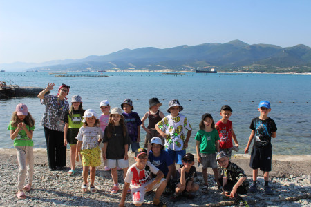 Море волнуется раз!