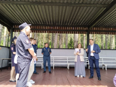    4 Июля в ДОЛ "Магистраль" работники лагеря, проводили профилактические мероприятия связанные с безопасностью детей в лагере. Посмотрели, как...