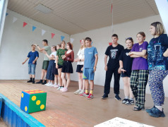 "Умники и умницы"