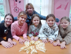 Дождь нам не помеха! Кружок "Мягкая игрушка" продолжает творить!