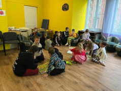 Перезагрузка и творчество: 15 и 16 отряды в кабинете психологической разгрузки!