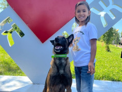 В Юном железнодорожнике в гостях кинолог из полиции со своим верным другом