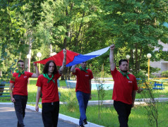 Торжественная линейка открытия смены "Мы снова вместе, Магистраль"