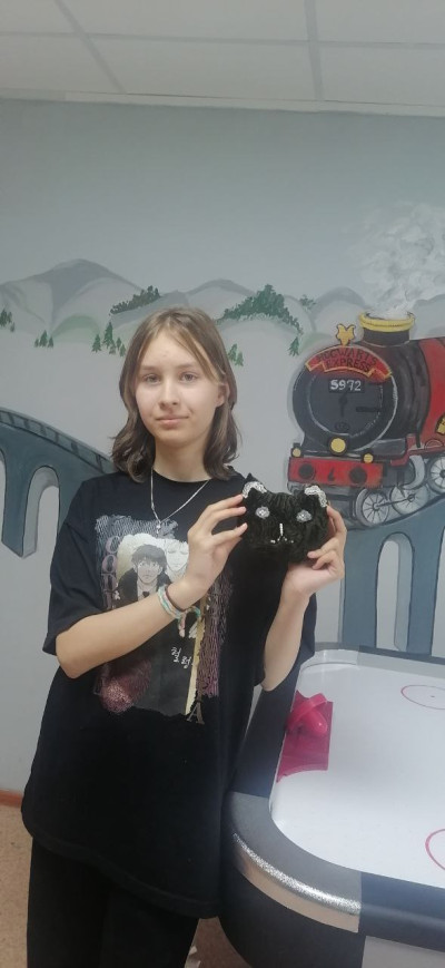 Лучик. Для добра. У каждой игрушки должен быть тот, кто будет её любить и оберегать. Хочу чтобы этот кот попал в новую семью, стал "лучиком" тепла и поднимал настроение.