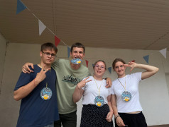 "Умники и умницы"