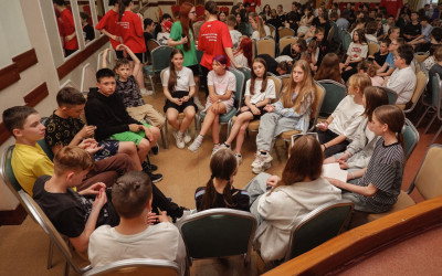 Детство пахнет летом: как жители Страны железных дорог провели в лагерях первую неделю