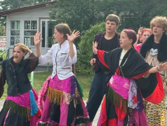 &laquo;Путешествие без чемоданов&raquo;: день народов и традиций в нашем лагере!
