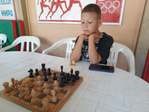 «Триумф ума и ловкости: завершилось яркое соревнование по настольному теннису, шашкам и шахматам!»