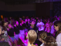 Зажгли на первой дискотеке!