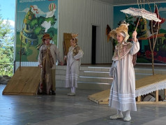 У нас в гостях Театр для детей и молодёжи со спектаклем - "Волшебное кольцо"