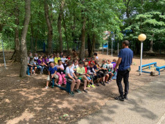 Всеми любимая игра Лазертаг