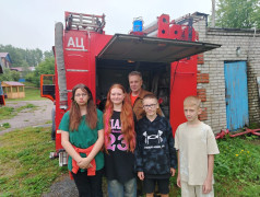 Уроки безопасности в детском лагере: встречи с пожарными и МЧС